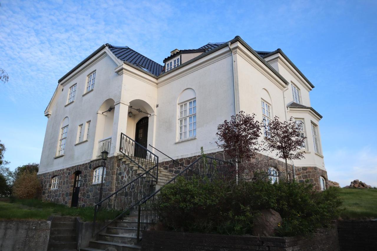 Villa Albeck Рённе Экстерьер фото